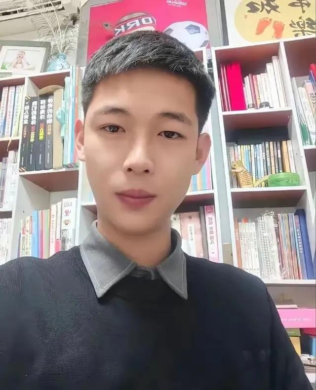 帅哥凌晨自杀！独子遗言曝光全网泪崩pg电子试玩入口突发！29岁郑州(图5)